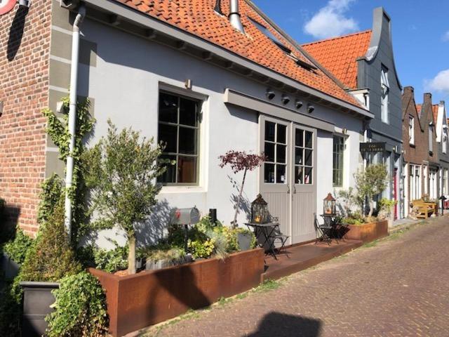B&B With Or Without De Schuur Zierikzee Exterior photo